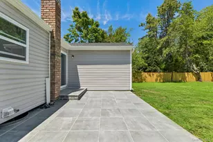 957 Bellmore Ave, Central Islip, NY 11722 - Photo 32
