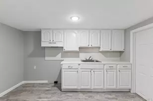 957 Bellmore Ave, Central Islip, NY 11722 - Photo 16