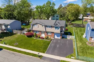 18 Valley Dr, Nanuet, NY 10954 - Photo 2
