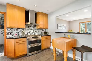2100 North Dr, Seaford, NY 11783 - Photo 6