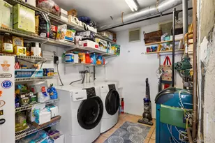 2100 North Dr, Seaford, NY 11783 - Photo 20