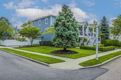 401 Little East Neck Road S, Babylon, NY 11702 - Photo 2
