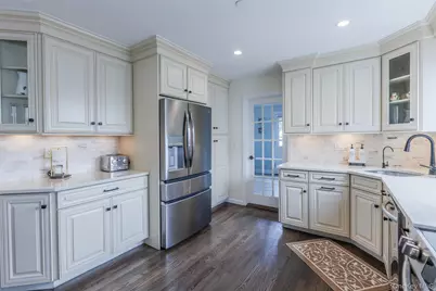 401 Little East Neck Road S, Babylon, NY 11702 - Photo 18