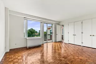100 Hilton Ave, Garden City, NY 11530 - Photo 12