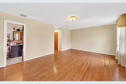 240 Pearl Street, Lawrence, NY 11559 - Photo 8