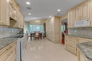 902 Preston Rd, East Meadow, NY 11554 - Photo 10
