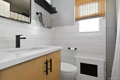 710 Premier Boulevard, New Hyde Park, NY 11040 - Photo 16