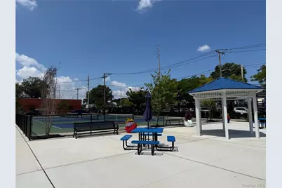 710 Premier Boulevard, New Hyde Park, NY 11040 - Photo 32