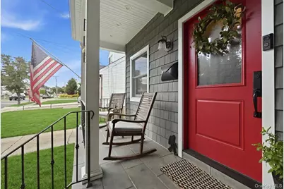710 Premier Boulevard, New Hyde Park, NY 11040 - Photo 4