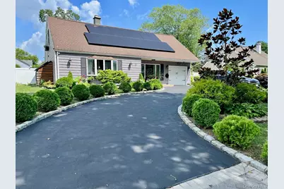87 Matsunaye Drive, Medford, NY 11763 - Photo 1