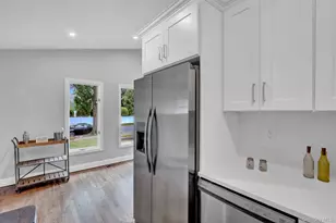 47 Hayrick Ln, Commack, NY 11725 - Photo 8
