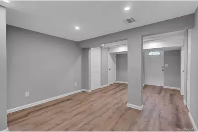 47 Hayrick Lane, Commack, NY 11725 - Photo 24