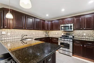 1 Gerriet Court, Northport, NY 11768 - Photo 16