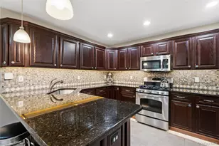 1 Gerriet Ct, Northport, NY 11768 - Photo 16