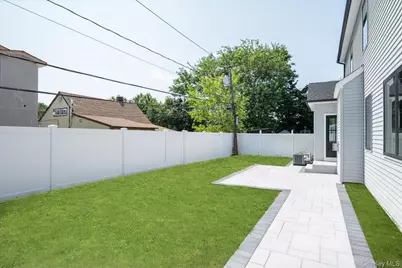 11 Forest Lane, Westbury, NY 11590 - Photo 34