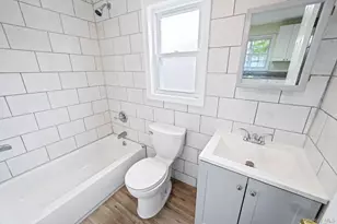 263 Valcour Ave, Uniondale, NY 11553 - Photo 30