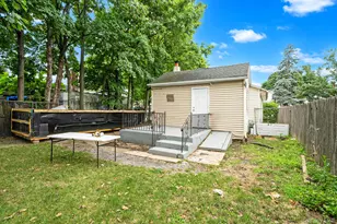 263 Valcour Ave, Uniondale, NY 11553 - Photo 16