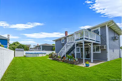 14 Wellbrock Street, Lindenhurst, NY 11757 - Photo 6