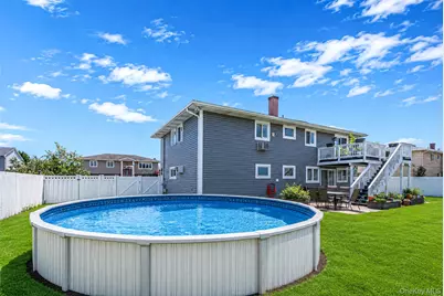 14 Wellbrock Street, Lindenhurst, NY 11757 - Photo 8