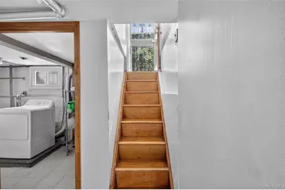 7129 Manse Street, Forest Hills, NY 11375 - Photo 18