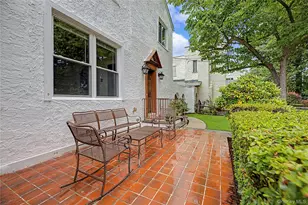 25 Longmeadow Rd, Yonkers, NY 10704 - Photo 4