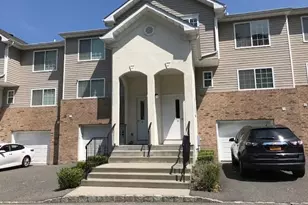 22 Stevens Pl, Coram, NY 11727 - Photo 2