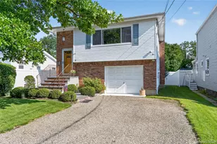 15 1st Ave, Bayville, NY 11709 - Photo 2