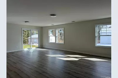 125 W Main Street, Kings Park, NY 11754 - Photo 28