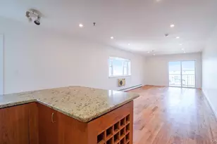 24 Pennyfield Ave, Bronx, NY 10465 - Photo 10