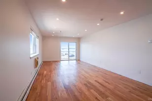 24 Pennyfield Ave, Bronx, NY 10465 - Photo 8