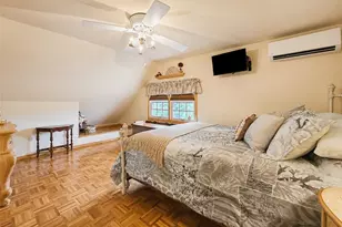 823 5th St, West Babylon, NY 11704 - Photo 16