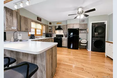 823 5th Street, West Babylon, NY 11704 - Photo 8
