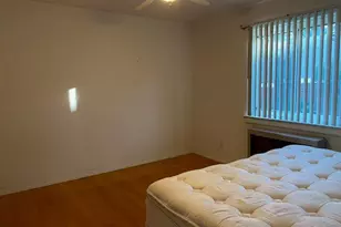 264-25 Langston Ave, Glen Oaks, NY 11004 - Photo 8