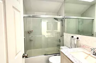 60-22 83rd Pl, Middle Village, NY 11379 - Photo 8