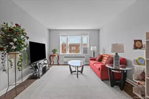 101 Old Mamaroneck Rd, White Plains, NY 10605 - Photo 2