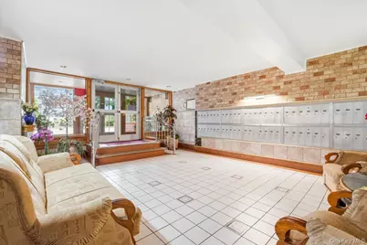 82-40 Austin Street #6B, Kew Gardens, NY 11415 - Photo 4
