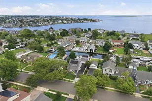 12 S Bay Ave, Amityville, NY 11701 - Photo 42