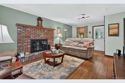 45 Goldin Boulevard, Walden, NY 12586 - Photo 10