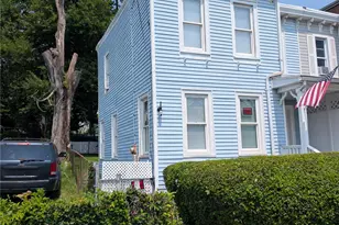 326 1st St, Newburgh, NY 12550 - Photo 2