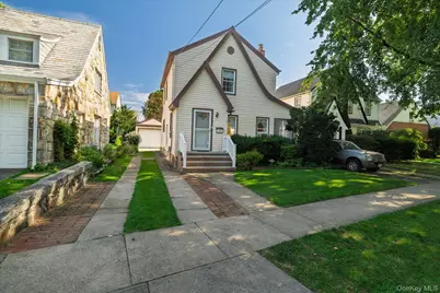 107 Cherry Street, Floral Park, NY 11001 - Photo 22