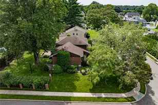 27 Ann Dr, Syosset, NY 11791 - Photo 26