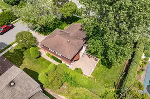 27 Ann Dr, Syosset, NY 11791 - Photo 28