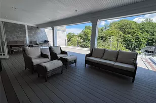 110 New York Ave, Huntington, NY 11743 - Photo 14