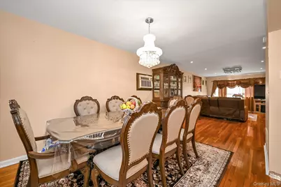253-27 147th Avenue, Rosedale, NY 11422 - Photo 4