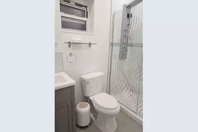 688 E 230th Street, Bronx, NY 10466 - Photo 2