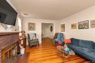 57 Raymond St, Rockville Centre, NY 11570 - Photo 4