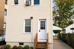 164-14 81st Ave, Fresh Meadows, NY 11432 - Photo 2