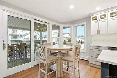 905 S 6th Street, Lindenhurst, NY 11757 - Photo 16