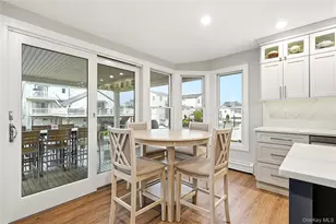 905 S 6th St, Lindenhurst, NY 11757 - Photo 16