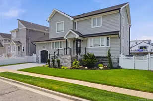 905 S 6th St, Lindenhurst, NY 11757 - Photo 6